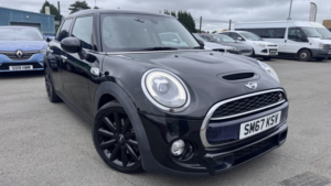 2017 MINI Hatch