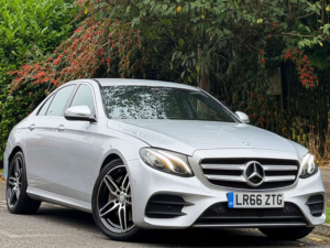 2016 Mercedes-Benz E Class 2.0 E220d Amg Line Saloon 4dr Diesel G-Tronic+ Euro 6 (s/s) (194 Ps) in Silver — image 4