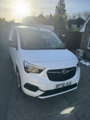 2020 Vauxhall Combo 1.6 Turbo D 2300 Sportive in White — image 3