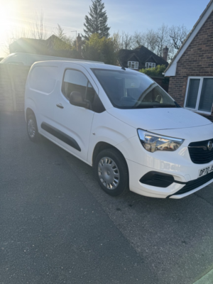 2020 Vauxhall Combo 1.6 Turbo D 2300 Sportive in White — image 4