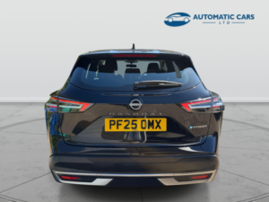 2025 Nissan Qashqai E-Power Acenta Premium in Black — image 6