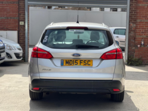 2015 Ford Focus 1.6 Tdci Zetec Euro 5 (s/s) 5dr in Silver — image 4