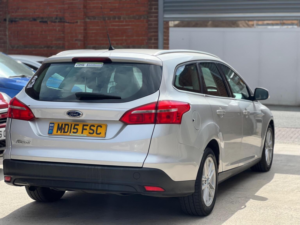 2015 Ford Focus 1.6 Tdci Zetec Euro 5 (s/s) 5dr in Silver — image 5
