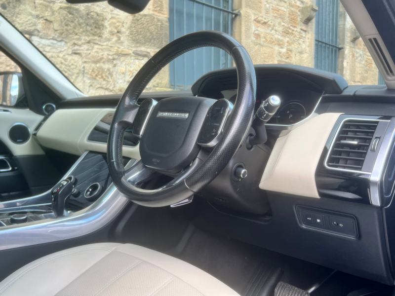 2018 Land Rover Range Rover Sport 2.0 P400e 13.1kwh Hse SUV 5dr Petrol Plug-In Hybrid Auto 4WD Euro 6 (s/s) (404 Ps) in Black — image 1