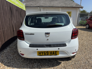 2019 Dacia Sandero 1.0 Comfort Sce 75 My18 in White — image 5