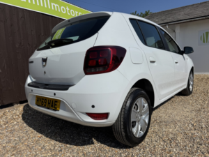 2019 Dacia Sandero 1.0 Comfort Sce 75 My18 in White — image 6