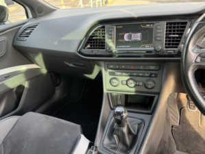 2017 SEAT Leon 2.0 Tsi Cupra 290 Black 5 Door in White — image 4