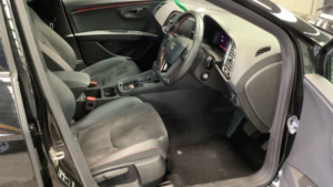 2019 SEAT Leon 1.5 Tsi Evo Fr Black Edition DSG Euro 6 (s/s) 5dr in Black — image 2