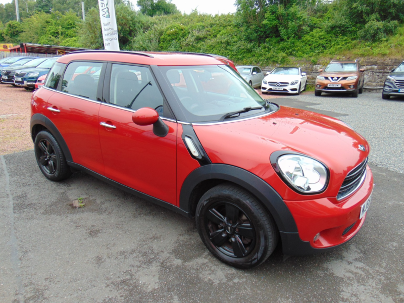 2015 MINI Countryman 1.6 Cooper Countryman * Mot March 2027 * 9 Service Stamps * Finance Available * Free 6 Months Warran in Red — image 1