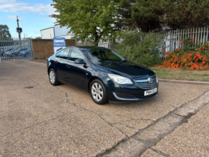2014 Vauxhall Insignia 2.0 Cdti Se in Green — image 4