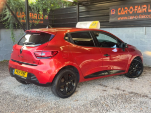 2015 Renault Clio 0.9 Dynamique Medianav Tce 90 Stop & Start in Red — image 5