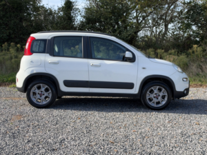 2014 Fiat Panda 1.3 Panda 4x4 1.3 Multijet 75 Bhp 4x4 in White — image 5