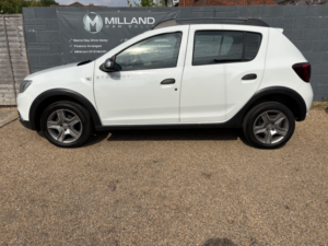 2016 Dacia Sandero Stepway 0.9 Stepway Ambiance Tce 90 in White — image 3