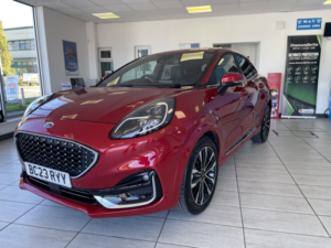 2023 Ford Puma 1.0 Puma St-Line Vignale 5 Door 1.0l Ecoboost 125ps Mhev 6 Speed Manual in Red — image 2