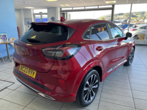 2023 Ford Puma 1.0 Puma St-Line Vignale 5 Door 1.0l Ecoboost 125ps Mhev 6 Speed Manual in Red — image 3