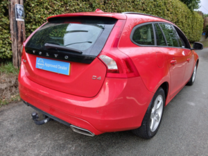 2014 Volvo V60 2.0 D4 Business Edition Estate 5dr Diesel Manual Euro 6 (s/s) (181 Ps) in Red — image 4