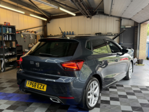 2018 SEAT Ibiza 1.0 Tsi Fr in Grey — image 5