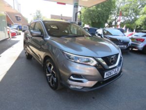 2018 Nissan Qashqai 1.6 Dig-T Tekna Euro 6 (s/s) 5dr in Grey — image 3