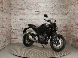 2023 Honda Cb300r Abs in Black — image 3