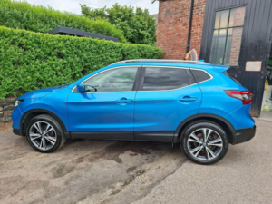 2017 Nissan Qashqai 1.5 Dci N-Connecta Euro 6 (s/s) 5dr in Blue — image 4
