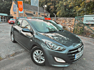 2015 Hyundai I30 1.6 Crdi Blue Drive Se Euro 6 (s/s) 5dr in Grey — image 2