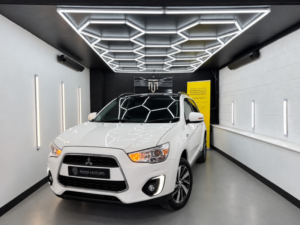 2014 Mitsubishi Asx 1.8 D 4 in White — image 3