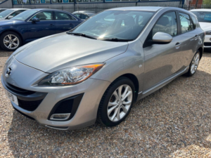2011 Mazda Mazda3 1.6 Takuya Euro 5 5dr in Silver — image 3