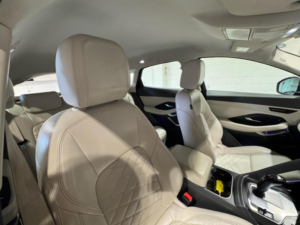 2018 Jaguar E-Pace 2.0 D150 Hse Auto AWD Euro 6 (s/s) 5dr in Black — image 4