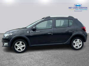 2016 Dacia Sandero Stepway 0.9 Tce Laureate Euro 6 (s/s) 5dr in Black — image 6