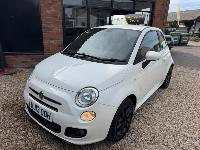2013 Fiat 500 1.2 S Euro 5 (s/s) 3dr in White — image 1