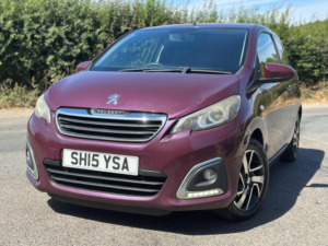 2015 Peugeot 108 1.2 Vti Puretech Allure Euro 5 3dr in Purple — image 2