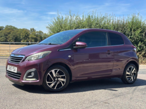 2015 Peugeot 108 1.2 Vti Puretech Allure Euro 5 3dr in Purple — image 4