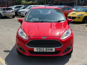 2013 Ford Fiesta 1.25 Zetec Euro 5 3dr in Red — image 2