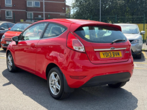 2013 Ford Fiesta 1.25 Zetec Euro 5 3dr in Red — image 5
