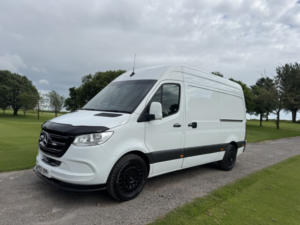 2021 Mercedes-Benz Sprinter 2.0 315 Cdi Progressive in White — image 4