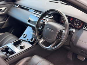 2018 Land Rover Range Rover Velar 2.0 D180 R-Dynamic Hse Auto 4WD Euro 6 (s/s) 5dr in White — image 2