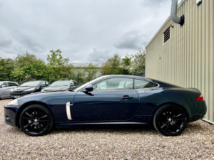 2007 Jaguar Xkr 4.2 V8 Auto Euro 4 2dr in Blue — image 5