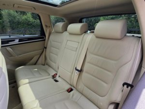 2015 Volkswagen Touareg 3.0 Tdi V6 Bluemotion Tech R-Line SUV 5dr Diesel Tiptronic 4WD Euro 6 (s/s) (262 Ps) in Black — image 5