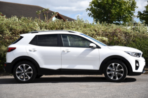 2019 Kia Stonic Crdi 3 Isg in White — image 3