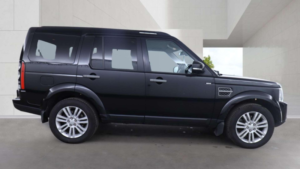 2016 Land Rover Discovery 4 3.0 Sd V6 Se Tech SUV 5dr Diesel Auto 4WD Euro 6 (s/s) (256 Bhp) in Black — image 5