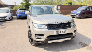 2014 Land Rover Range Rover Sport 3.0 Sd V6 Hse in Gold — image 2