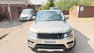 2014 Land Rover Range Rover Sport 3.0 Sd V6 Hse in Gold — image 4