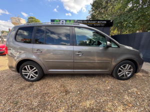 2011 Volkswagen Touran 2.0 Tdi Se Euro 5 5dr in Grey — image 5