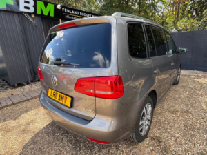 2011 Volkswagen Touran 2.0 Tdi Se Euro 5 5dr in Grey — image 6