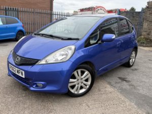 2013 Honda Jazz 1.4 I-Vtec Exl in Blue — image 2