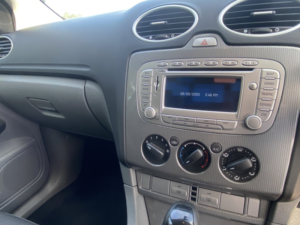 2008 Ford Focus 2.0 Titanium in Blue — image 6