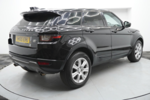 2015 Land Rover Range Rover Evoque 2.0 Td4 Se Tech Auto 4WD Euro 6 (s/s) 5dr in Black — image 5