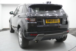 2015 Land Rover Range Rover Evoque 2.0 Td4 Se Tech Auto 4WD Euro 6 (s/s) 5dr in Black — image 6