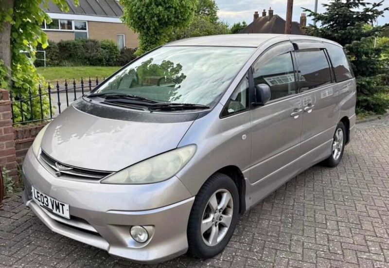 2010 Toyota Estima Aeras G in Other — image 1