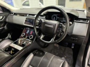 2018 Land Rover Range Rover Velar 2.0 D240 Se Auto 4WD Euro 6 (s/s) 5dr in Silver — image 2